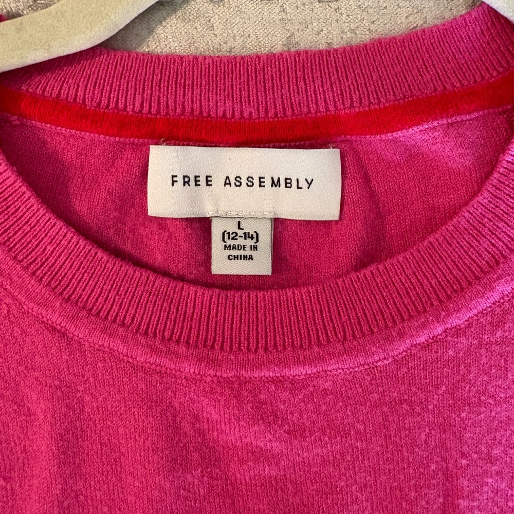 Free Assembly Women's Pink Crew Neck Sweater